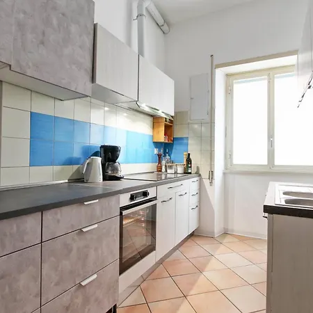 Paravia Vatican Apartment *